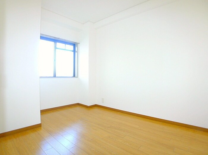物件内観写真13　(居室)