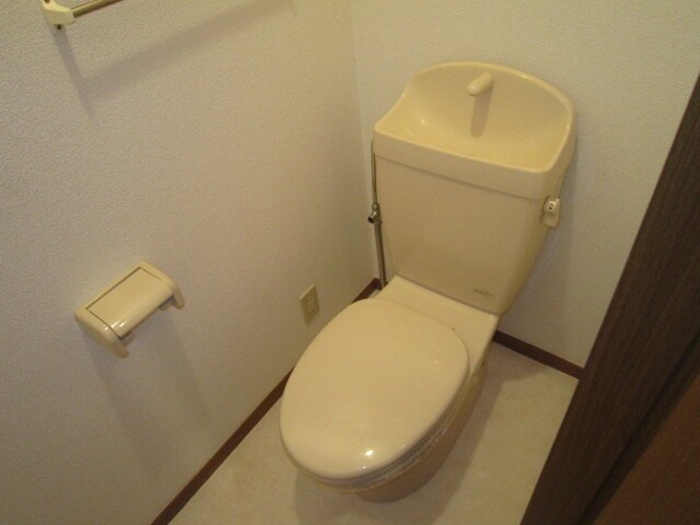 物件内観写真15　(トイレ)