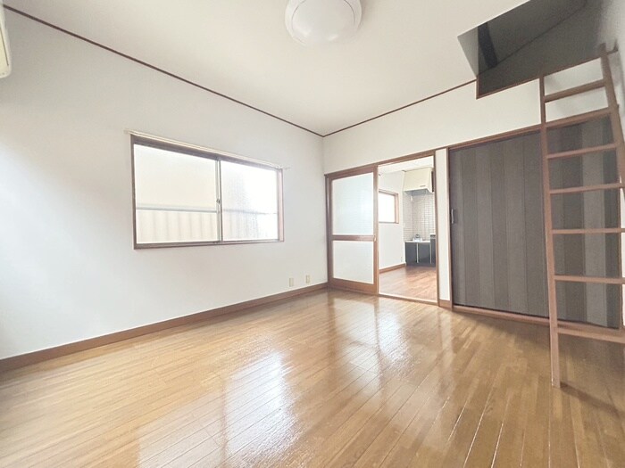 物件内観写真4　(居室)