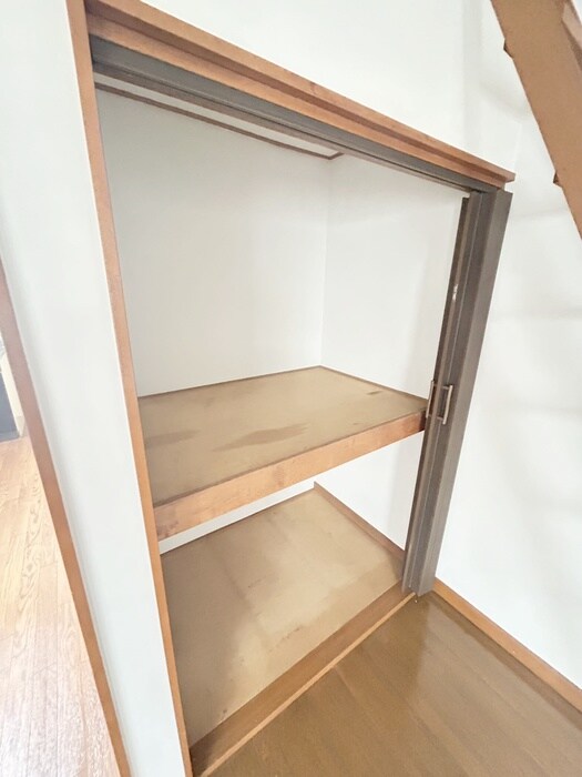 物件内観写真10　(収納)