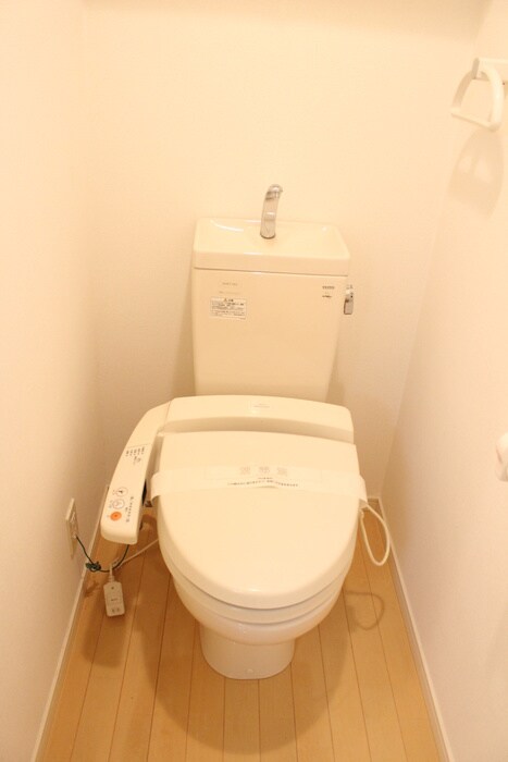 物件内観写真14　(トイレ)