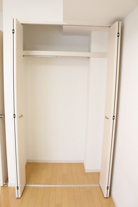 物件内観写真16　(収納)