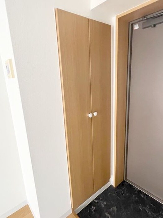 物件内観写真8　(靴箱)
