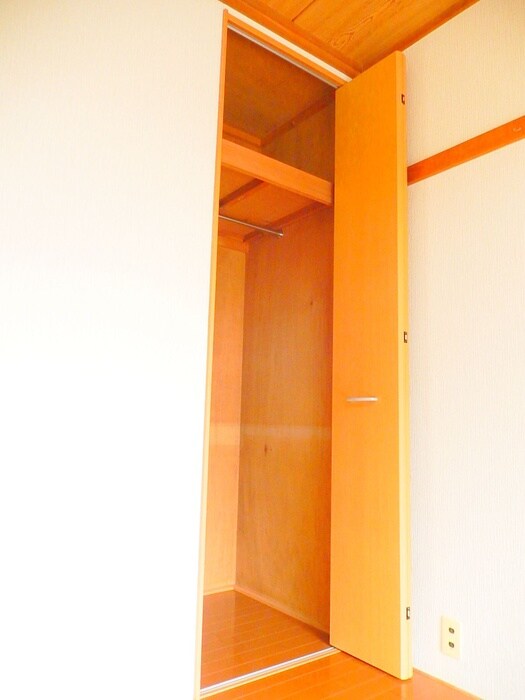 物件内観写真12　(収納)