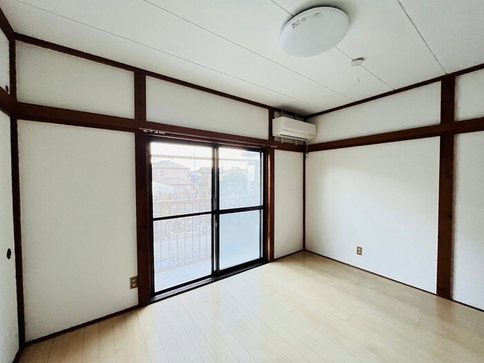 物件内観写真8　(居室)