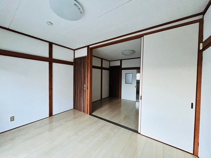 物件内観写真9　(居室)