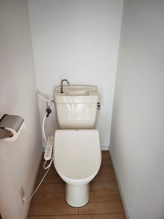 物件内観写真16　(トイレ)