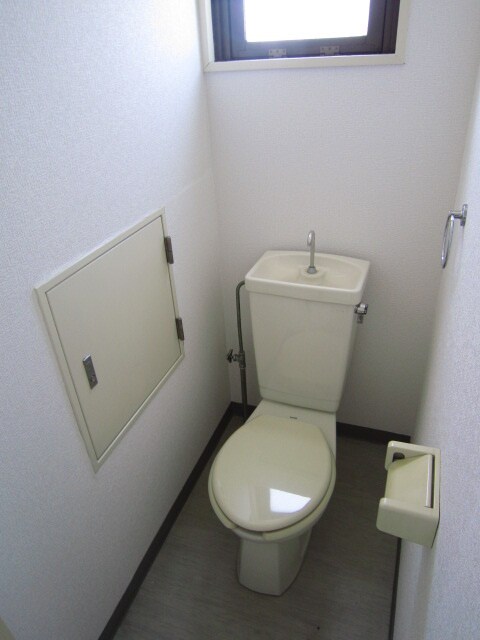 物件内観写真12　(トイレ)