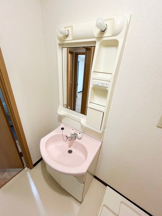 物件内観写真10　(洗面)