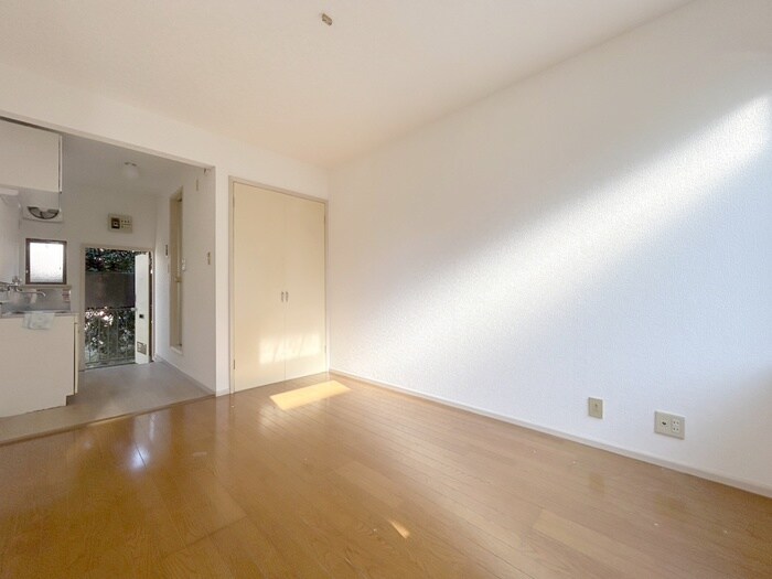 物件内観写真10　(居室)