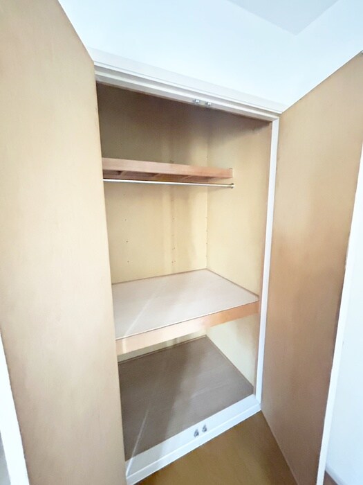 物件内観写真11　(収納)