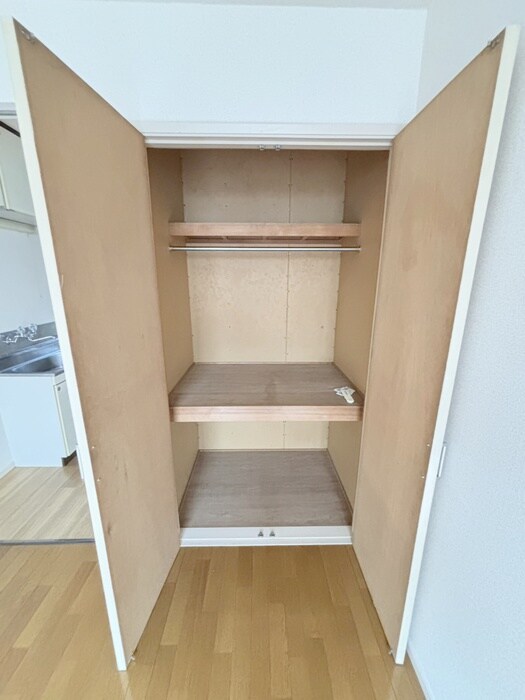 物件内観写真11　(収納)