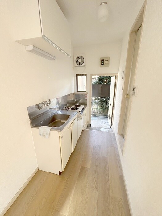 物件内観写真18　(廊下)