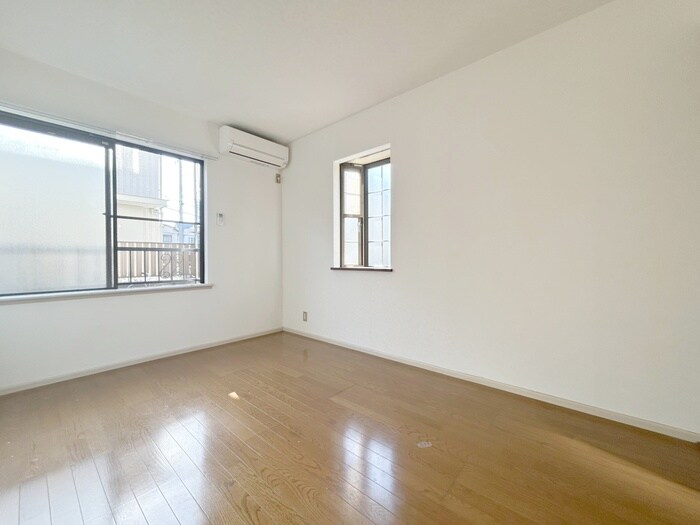 物件内観写真22　(居室)