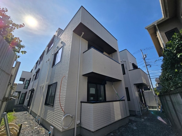 建築中