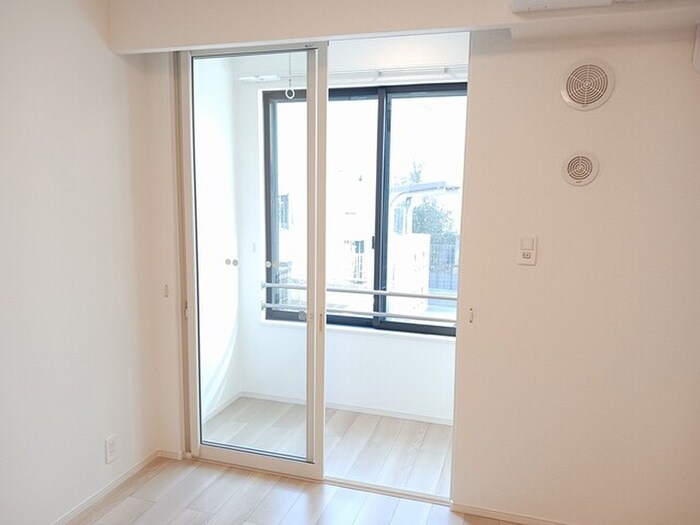 物件内観写真4　(居室)