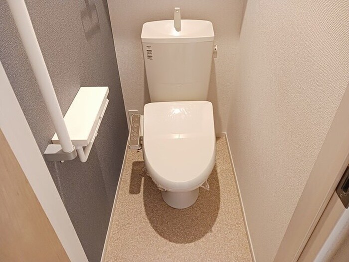 物件内観写真7　(トイレ)