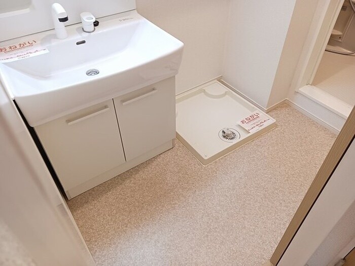 物件内観写真10　(廊下)