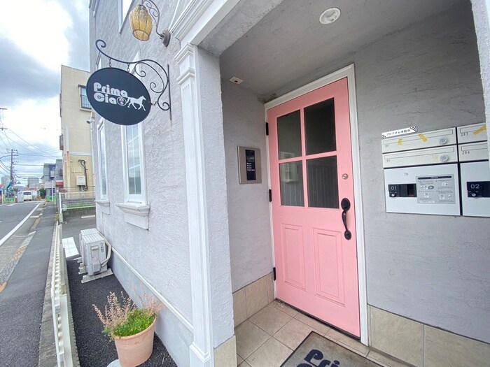 物件外観写真5　(エントランス部分)