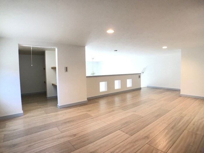 物件内観写真13　(居室)