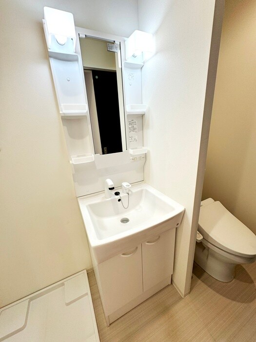 物件内観写真13　(洗面)