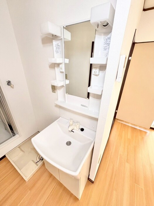 物件内観写真11　(洗面)