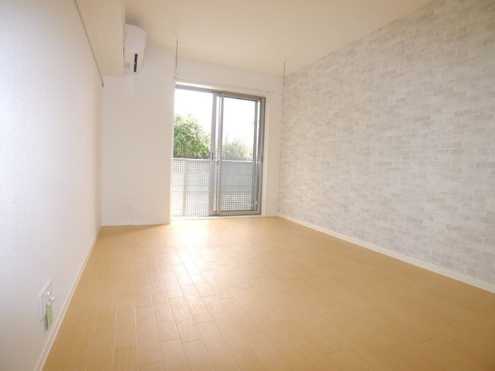 物件内観写真5　(居室)