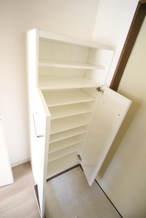 物件内観写真17　(靴箱)