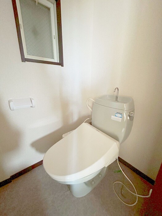 物件内観写真10　(トイレ)