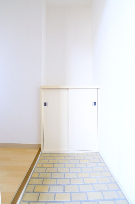 物件内観写真15　(玄関)
