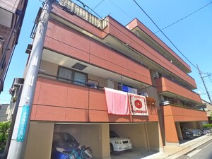 第二ラークハウス外観写真