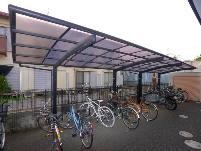 物件外観写真5　(駐輪場)