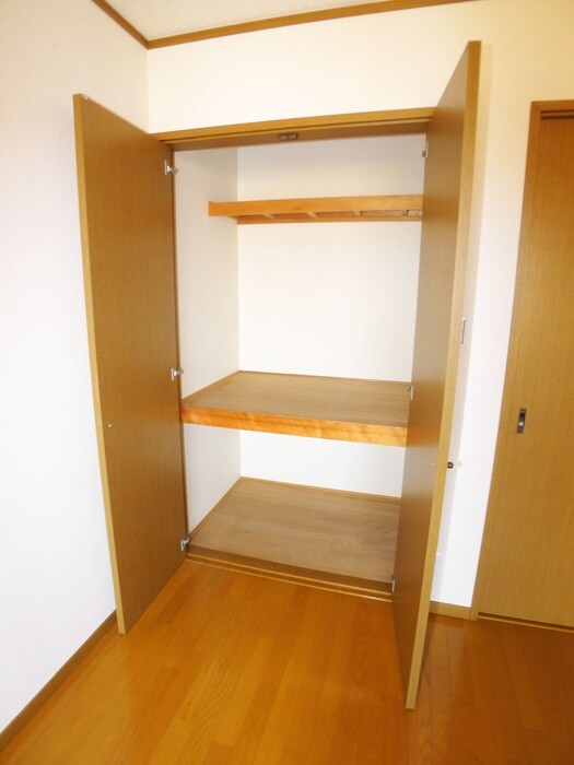 物件内観写真10　(収納)