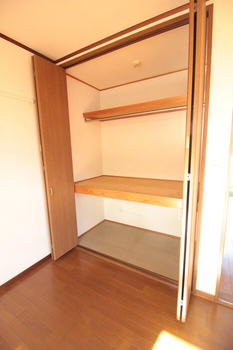 物件内観写真13　(収納)