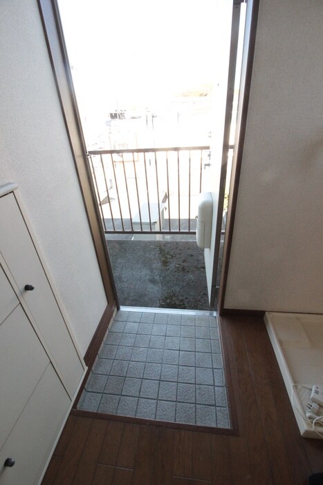 物件内観写真14　(玄関)