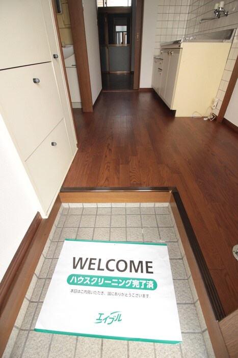 物件内観写真14　(玄関)