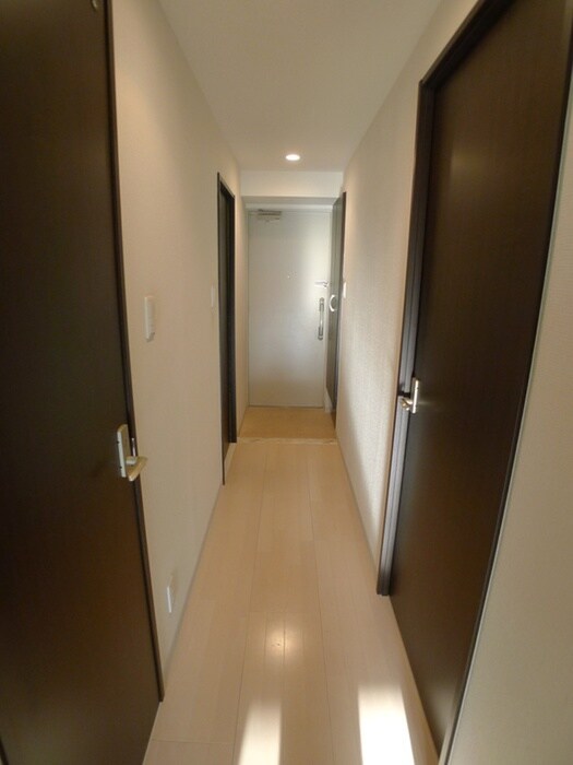 物件内観写真15　(廊下)