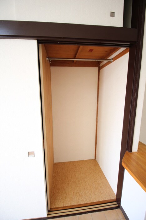 物件内観写真17　(収納)