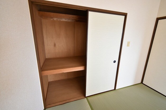 物件内観写真9　(収納)