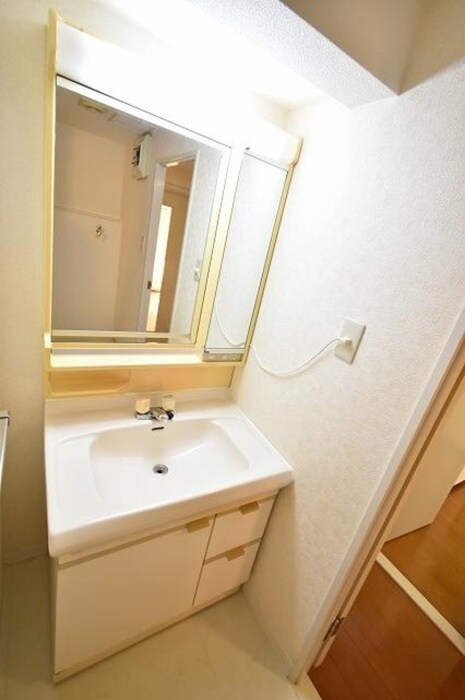 物件内観写真12　(洗面)