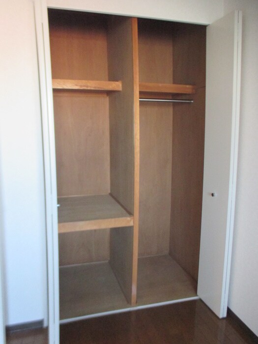 物件内観写真21　(収納)