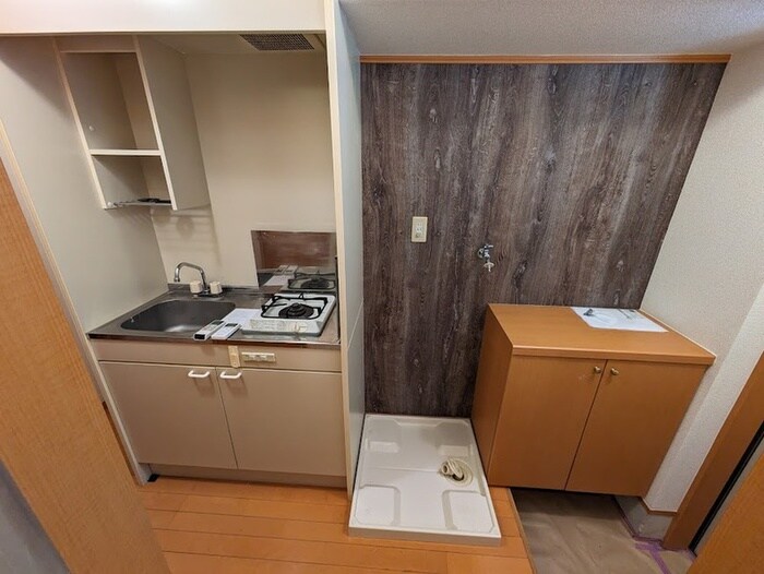 物件内観写真7　(洗濯機置場)