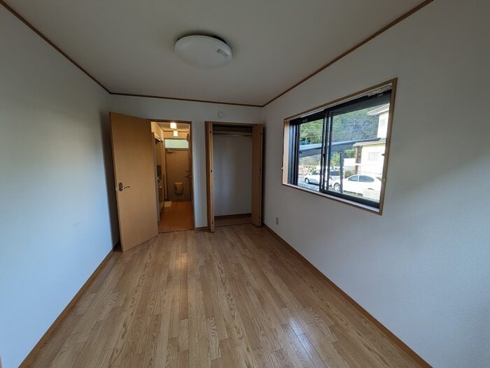 物件内観写真9　(居室)