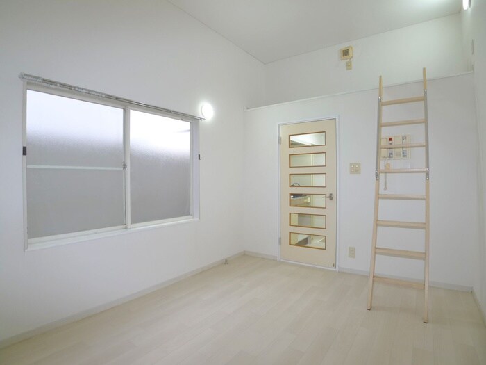 物件内観写真8　(居室)