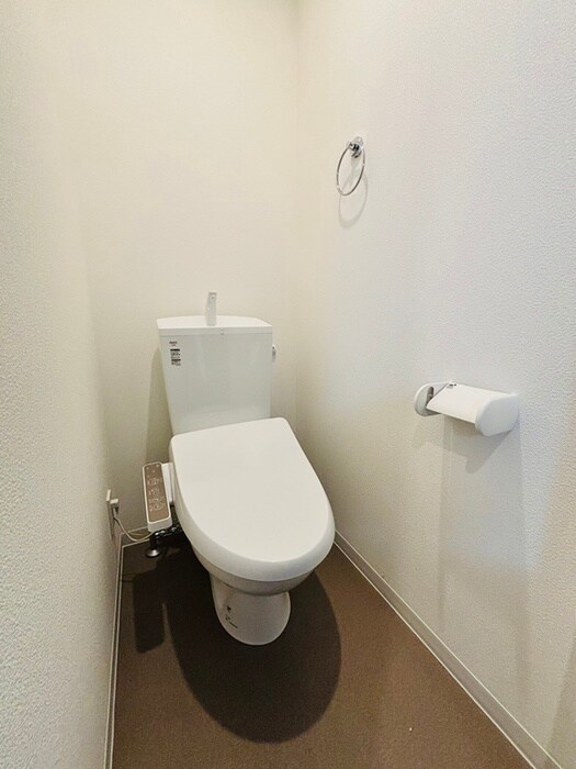 物件内観写真13　(トイレ)