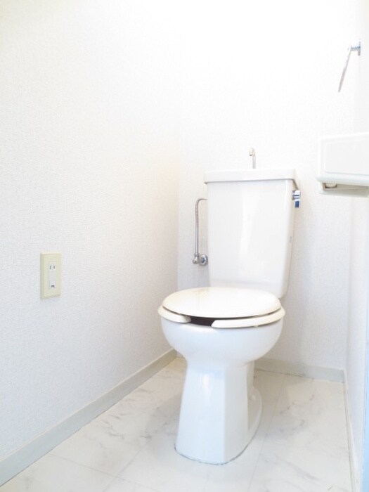 物件内観写真10　(トイレ)