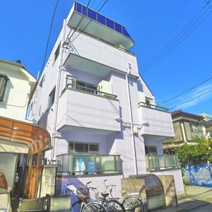 ピレウス外観写真