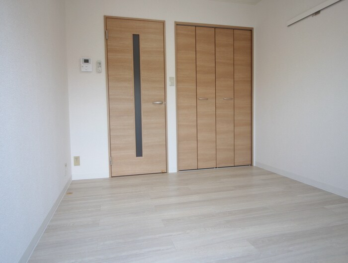 物件内観写真5　(居室)