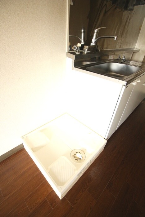 物件内観写真13　(洗濯機置場)