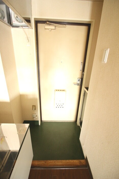 物件内観写真15　(玄関)